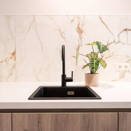 Lejlighed Brand New With Garden And Parking